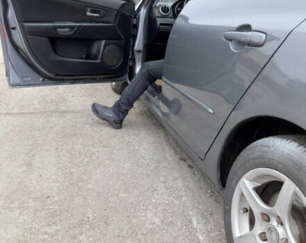 Сірий Мазда 3, об'ємом двигуна 1.6 л та пробігом 244 тис. км за 4500 $, фото 5 на Automoto.ua