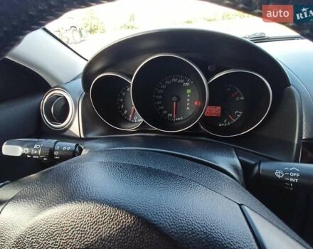 Серый Мазда 3, объемом двигателя 1.6 л и пробегом 230 тыс. км за 4300 $, фото 8 на Automoto.ua