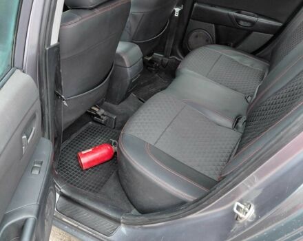 Сірий Мазда 3, об'ємом двигуна 1.6 л та пробігом 244 тис. км за 4500 $, фото 6 на Automoto.ua