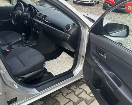 Серый Мазда 3, объемом двигателя 1.6 л и пробегом 202 тыс. км за 4400 $, фото 14 на Automoto.ua