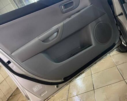 Серый Мазда 3, объемом двигателя 1.3 л и пробегом 193 тыс. км за 3200 $, фото 14 на Automoto.ua