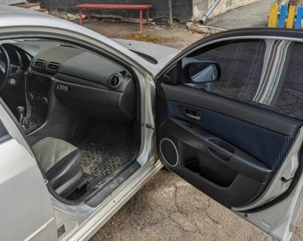 Сірий Мазда 3, об'ємом двигуна 2 л та пробігом 145 тис. км за 3999 $, фото 16 на Automoto.ua