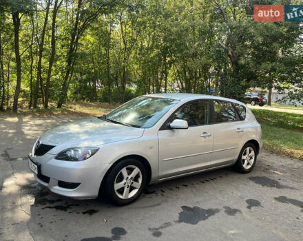 Серый Мазда 3, объемом двигателя 1.6 л и пробегом 215 тыс. км за 3500 $, фото 1 на Automoto.ua