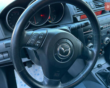 Серый Мазда 3, объемом двигателя 1.6 л и пробегом 200 тыс. км за 4650 $, фото 7 на Automoto.ua