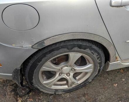 Сірий Мазда 3, об'ємом двигуна 2 л та пробігом 145 тис. км за 3999 $, фото 8 на Automoto.ua