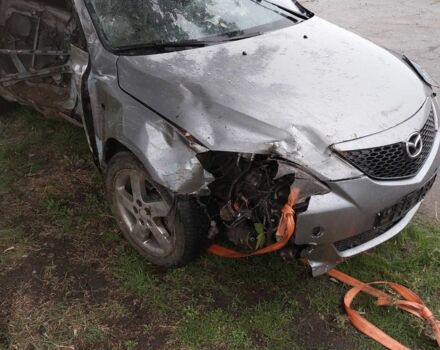 Серый Мазда 3, объемом двигателя 0 л и пробегом 330 тыс. км за 1000 $, фото 2 на Automoto.ua