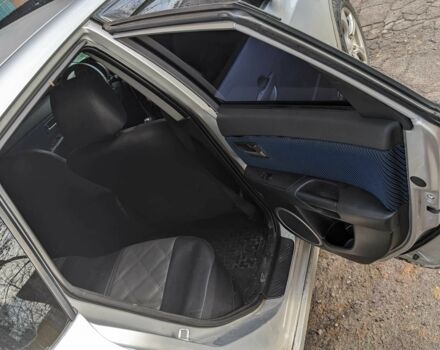 Сірий Мазда 3, об'ємом двигуна 2 л та пробігом 145 тис. км за 3999 $, фото 15 на Automoto.ua