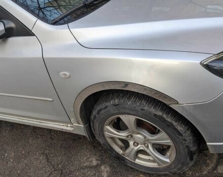 Сірий Мазда 3, об'ємом двигуна 2 л та пробігом 145 тис. км за 3999 $, фото 7 на Automoto.ua