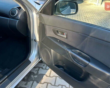 Серый Мазда 3, объемом двигателя 1.6 л и пробегом 200 тыс. км за 4650 $, фото 9 на Automoto.ua