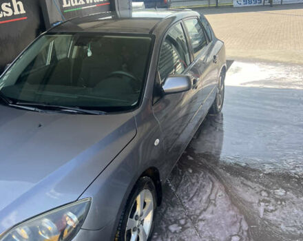 Сірий Мазда 3, об'ємом двигуна 1.6 л та пробігом 243 тис. км за 4000 $, фото 2 на Automoto.ua