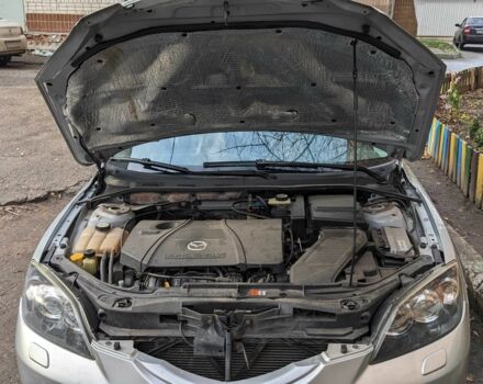 Сірий Мазда 3, об'ємом двигуна 2 л та пробігом 145 тис. км за 3999 $, фото 5 на Automoto.ua