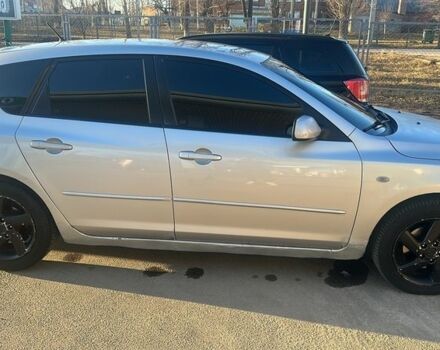 Серый Мазда 3, объемом двигателя 1.6 л и пробегом 260 тыс. км за 3500 $, фото 2 на Automoto.ua