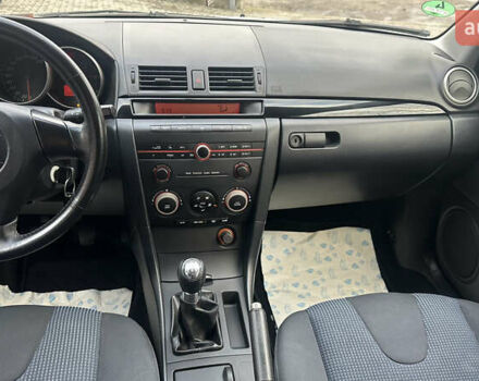 Серый Мазда 3, объемом двигателя 1.6 л и пробегом 202 тыс. км за 4400 $, фото 15 на Automoto.ua