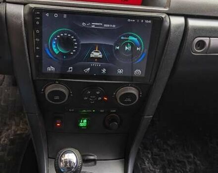 Серый Мазда 3, объемом двигателя 2 л и пробегом 145 тыс. км за 3999 $, фото 2 на Automoto.ua