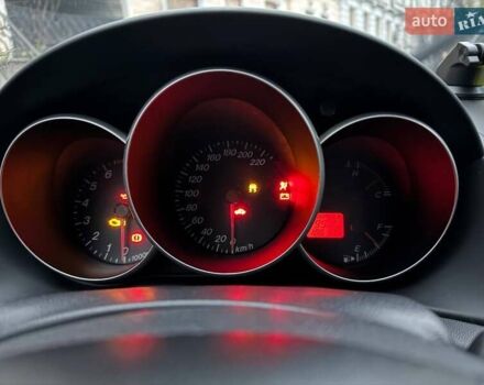 Сірий Мазда 3, об'ємом двигуна 1.6 л та пробігом 187 тис. км за 4200 $, фото 8 на Automoto.ua