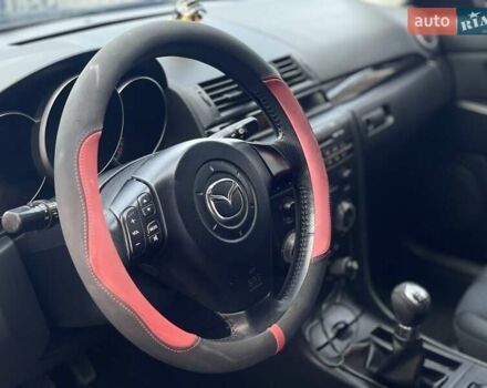 Сірий Мазда 3, об'ємом двигуна 1.6 л та пробігом 258 тис. км за 4600 $, фото 14 на Automoto.ua