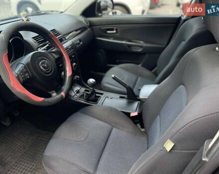 Сірий Мазда 3, об'ємом двигуна 1.6 л та пробігом 258 тис. км за 4600 $, фото 11 на Automoto.ua