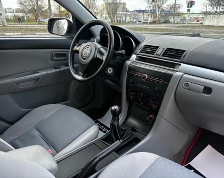 Сірий Мазда 3, об'ємом двигуна 1.4 л та пробігом 198 тис. км за 5490 $, фото 17 на Automoto.ua