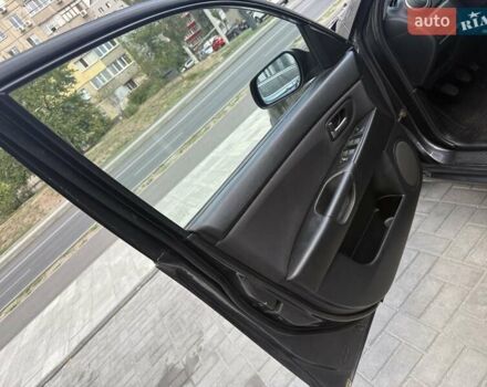 Сірий Мазда 3, об'ємом двигуна 1.6 л та пробігом 259 тис. км за 4500 $, фото 6 на Automoto.ua