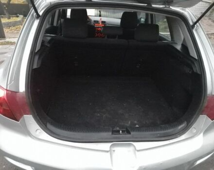 Серый Мазда 3, объемом двигателя 1.6 л и пробегом 206 тыс. км за 3950 $, фото 7 на Automoto.ua