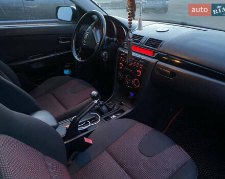 Сірий Мазда 3, об'ємом двигуна 1.6 л та пробігом 270 тис. км за 4800 $, фото 2 на Automoto.ua