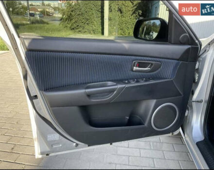 Серый Мазда 3, объемом двигателя 2 л и пробегом 191 тыс. км за 4100 $, фото 4 на Automoto.ua