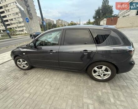 Сірий Мазда 3, об'ємом двигуна 1.6 л та пробігом 259 тис. км за 4500 $, фото 3 на Automoto.ua