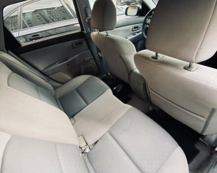 Серый Мазда 3, объемом двигателя 1.35 л и пробегом 304 тыс. км за 3500 $, фото 12 на Automoto.ua