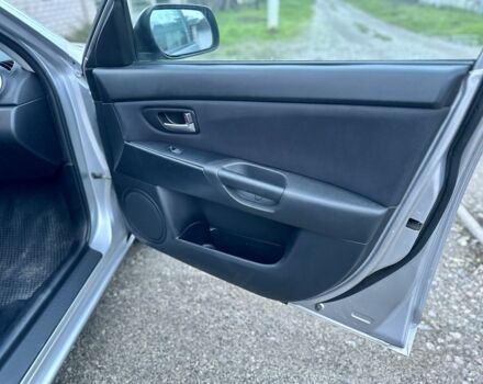 Сірий Мазда 3, об'ємом двигуна 1.6 л та пробігом 187 тис. км за 3950 $, фото 14 на Automoto.ua