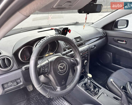 Сірий Мазда 3, об'ємом двигуна 1.6 л та пробігом 300 тис. км за 4500 $, фото 23 на Automoto.ua