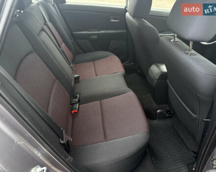 Серый Мазда 3, объемом двигателя 1.6 л и пробегом 207 тыс. км за 4600 $, фото 29 на Automoto.ua