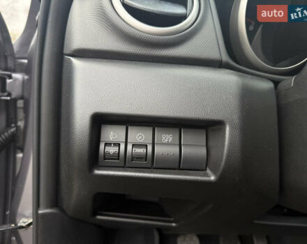 Серый Мазда 3, объемом двигателя 1.6 л и пробегом 207 тыс. км за 4600 $, фото 22 на Automoto.ua