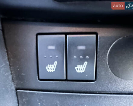 Сірий Мазда 3, об'ємом двигуна 1.6 л та пробігом 300 тис. км за 4500 $, фото 36 на Automoto.ua