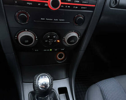 Сірий Мазда 3, об'ємом двигуна 1.6 л та пробігом 176 тис. км за 4800 $, фото 18 на Automoto.ua