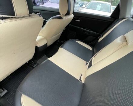 Сірий Мазда 3, об'ємом двигуна 1.6 л та пробігом 275 тис. км за 4300 $, фото 5 на Automoto.ua
