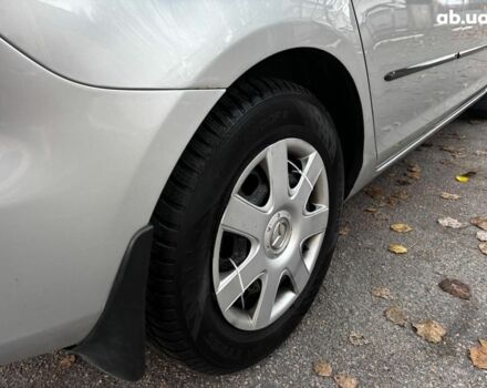 Сірий Мазда 3, об'ємом двигуна 1.4 л та пробігом 198 тис. км за 5490 $, фото 10 на Automoto.ua