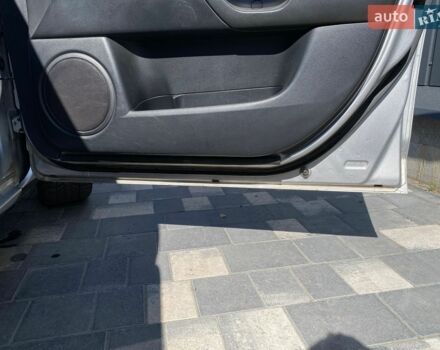 Сірий Мазда 3, об'ємом двигуна 1.6 л та пробігом 277 тис. км за 3650 $, фото 18 на Automoto.ua