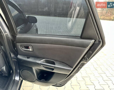 Сірий Мазда 3, об'ємом двигуна 1.6 л та пробігом 300 тис. км за 4500 $, фото 34 на Automoto.ua