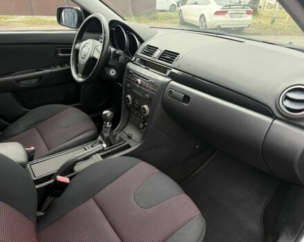 Серый Мазда 3, объемом двигателя 1.6 л и пробегом 207 тыс. км за 4600 $, фото 5 на Automoto.ua