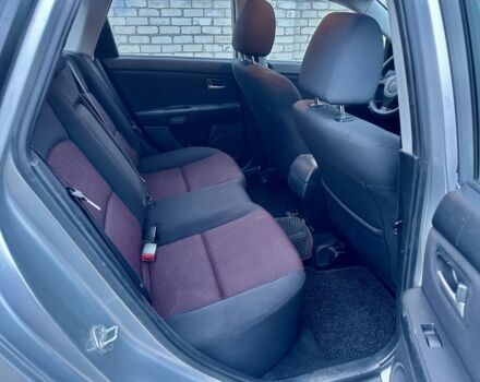 Сірий Мазда 3, об'ємом двигуна 1.6 л та пробігом 187 тис. км за 3950 $, фото 12 на Automoto.ua