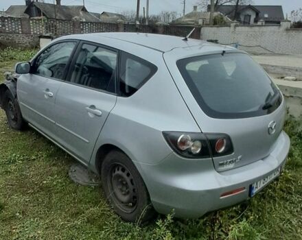 Серый Мазда 3, объемом двигателя 1.6 л и пробегом 370 тыс. км за 2200 $, фото 1 на Automoto.ua