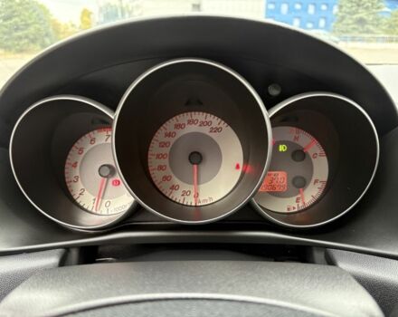 Сірий Мазда 3, об'ємом двигуна 1.6 л та пробігом 190 тис. км за 4999 $, фото 14 на Automoto.ua