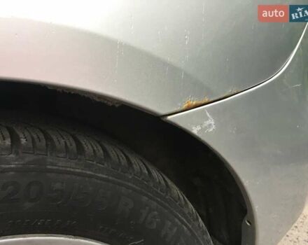 Серый Мазда 3, объемом двигателя 1.6 л и пробегом 212 тыс. км за 3500 $, фото 18 на Automoto.ua