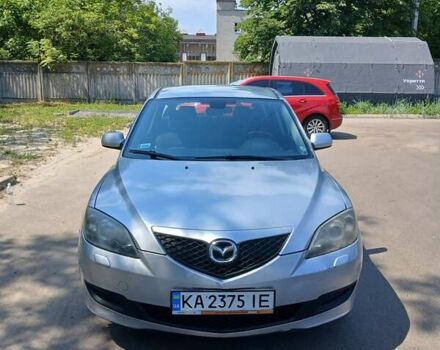 Сірий Мазда 3, об'ємом двигуна 1.6 л та пробігом 316 тис. км за 3650 $, фото 2 на Automoto.ua