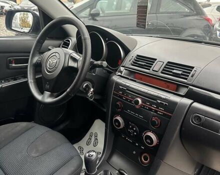 Сірий Мазда 3, об'ємом двигуна 1.6 л та пробігом 216 тис. км за 4800 $, фото 2 на Automoto.ua