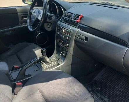 Сірий Мазда 3, об'ємом двигуна 1.6 л та пробігом 316 тис. км за 3650 $, фото 12 на Automoto.ua