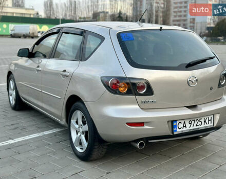 Серый Мазда 3, объемом двигателя 2 л и пробегом 220 тыс. км за 4300 $, фото 3 на Automoto.ua