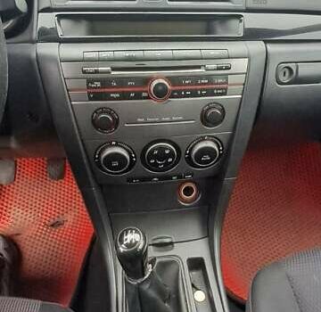 Серый Мазда 3, объемом двигателя 1.6 л и пробегом 370 тыс. км за 2200 $, фото 9 на Automoto.ua