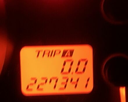 Серый Мазда 3, объемом двигателя 1.6 л и пробегом 227 тыс. км за 2900 $, фото 7 на Automoto.ua