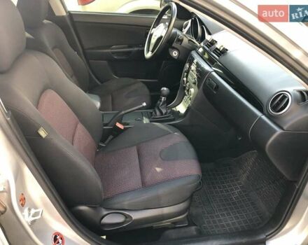 Серый Мазда 3, объемом двигателя 1.6 л и пробегом 147 тыс. км за 4400 $, фото 4 на Automoto.ua